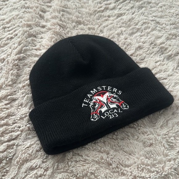 Black Toque - Picture 3 of 4